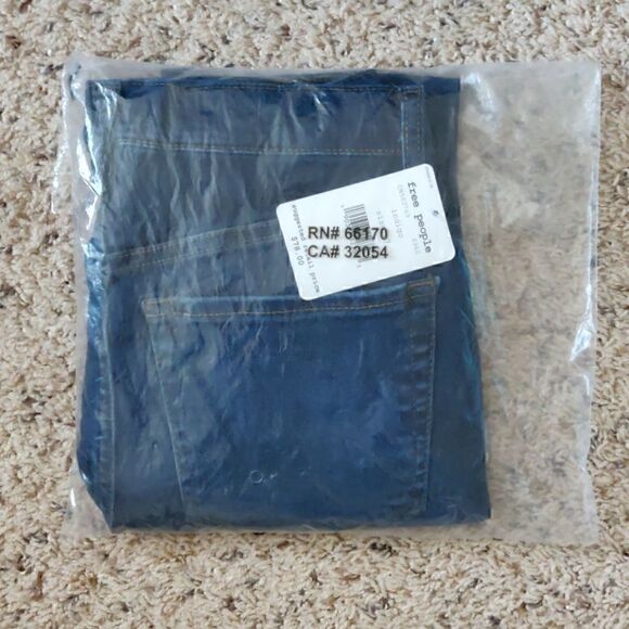 NEW $78 Free People High Rise Busted Skinny Jean 27 - Picture 9 of 10